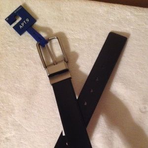 New Apt. 9 Men’s Reversible Black/Brown Belt Sz 40